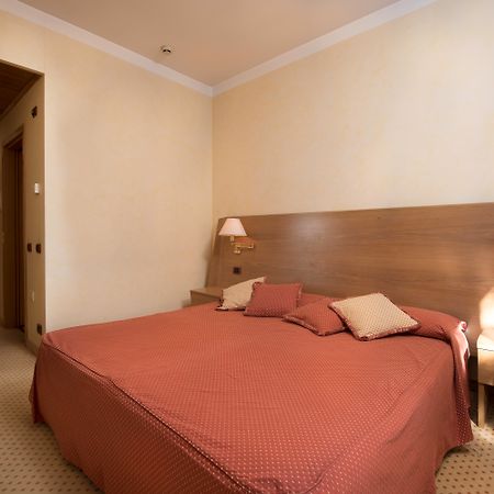 Hotel San Pancrazio Trescore Balneario Exterior foto